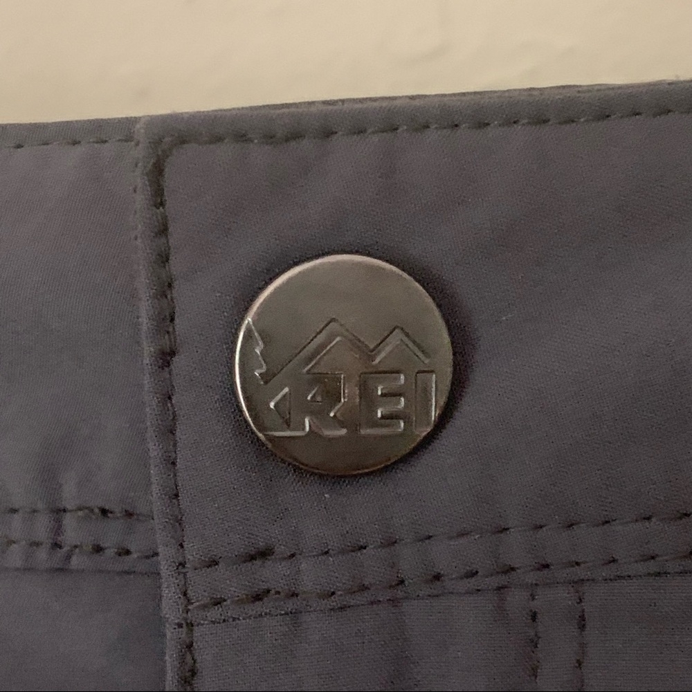 REI Northway Skort Skirt Stretch Asphalt Grey Hiking Activewear Travel Quick Dry - Picture 9 of 14